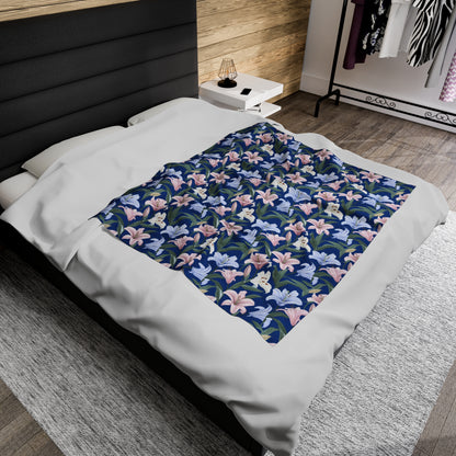 Velveteen Plush Blanket - Flower Floret - Blue