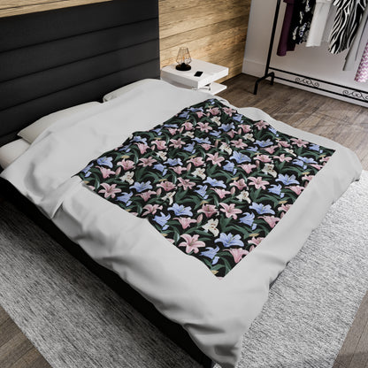 Velveteen Plush Blanket - Flower Floret - Black